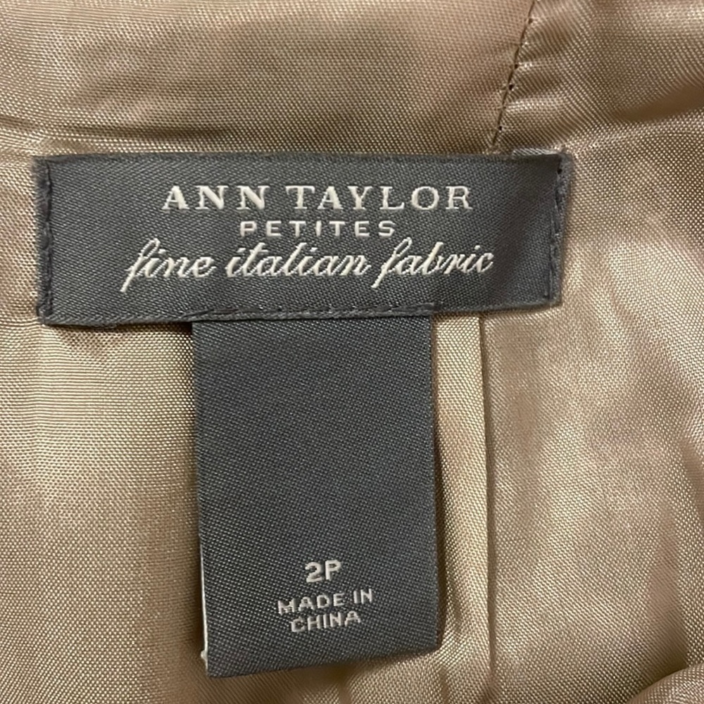 ANN Taylor Fine Italian Fabric Petite Women’s Skirt Size 2P - Picture 3 of 10